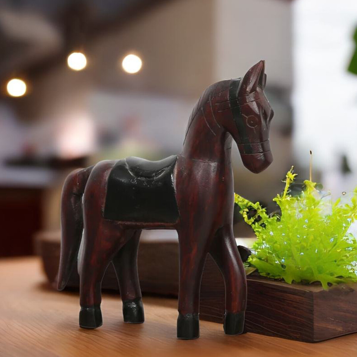 Figurine décorative en bois en fo box