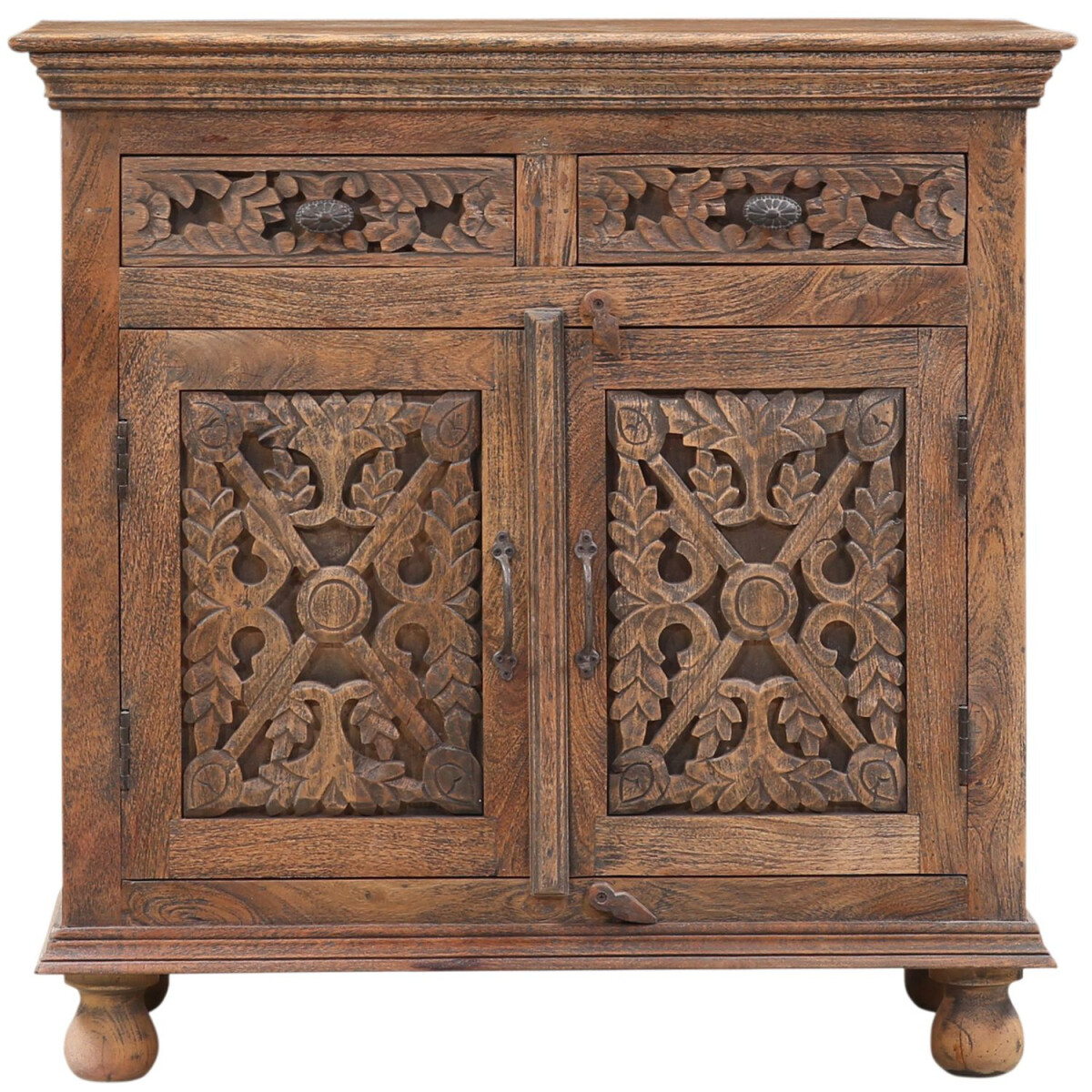 Meubles vintage : commode, buffet, table box